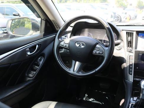 Used 2017 INFINITI Q50 Signature Edition AWD/4WD image 21