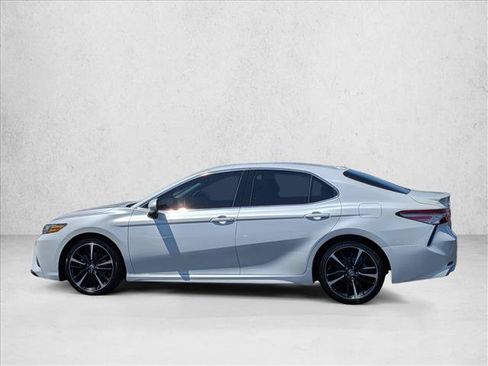 Used 2019 Toyota Camry XSE FWD image 9