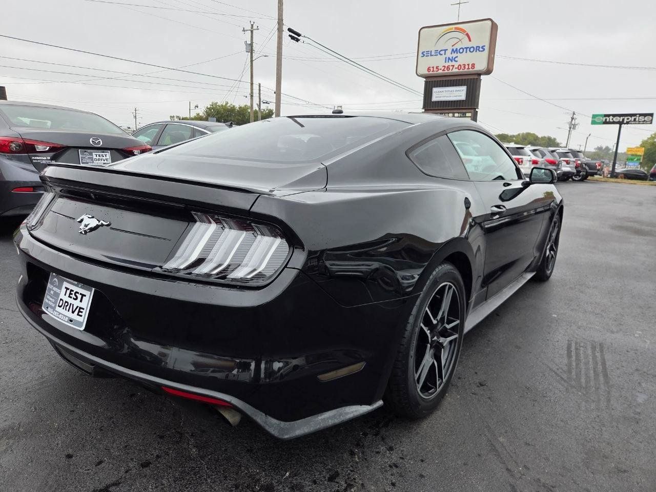 Used 2016 Ford Mustang Premium RWD image 5