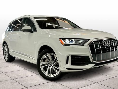 Used 2022 Audi Q7 Premium Plus w/ Premium Plus Package image 2