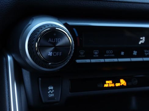 New 2025 Toyota RAV4 XLE image 18