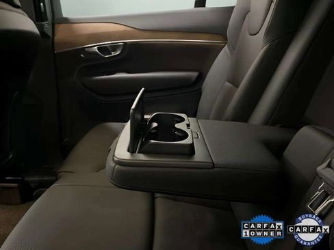 Used 2025 Volvo XC90 B6 Plus image 75