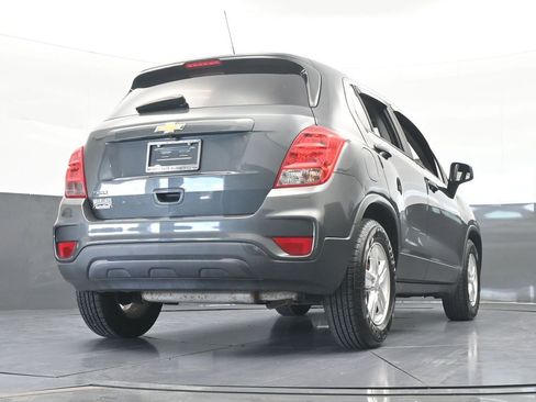 Used 2019 Chevrolet Trax LS w/ Tint and Cruise Package image 56