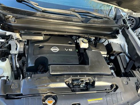 Used 2013 Nissan Pathfinder SV FWD image 28