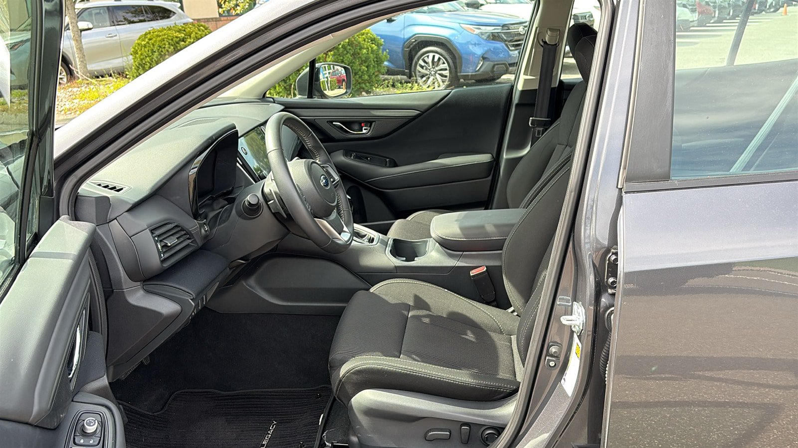 Used 2025 Subaru Legacy Premium AWD/4WD image 9