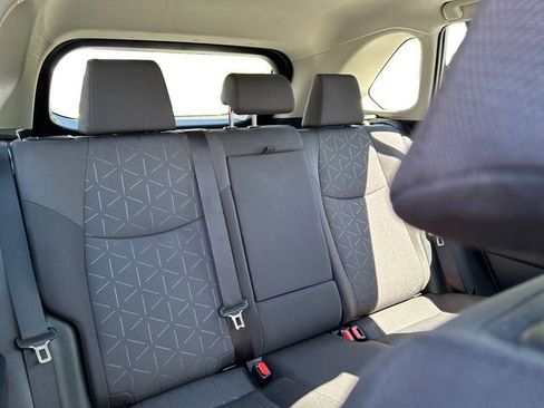 Used 2021 Toyota RAV4 XLE w/ Convenience Package AWD/4WD image 17