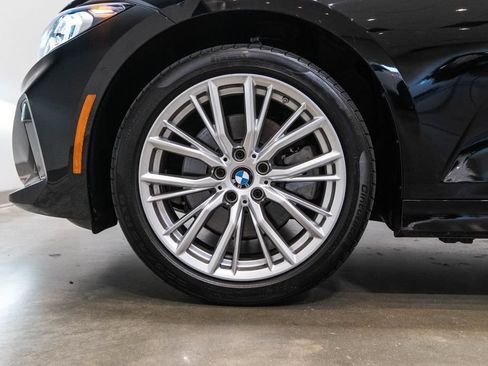 Used 2023 BMW 330i xDrive Sedan w/ Premium Package AWD/4WD image 11