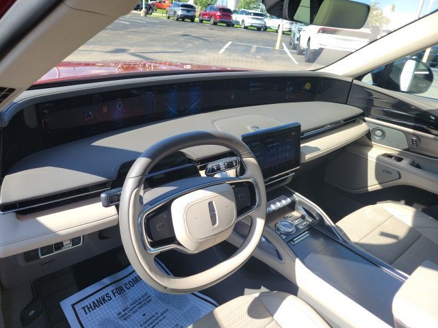 Certified 2025 Lincoln Nautilus Reserve AWD/4WD image 28