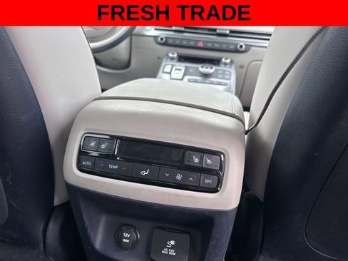 Used 2024 Hyundai Palisade Calligraphy image 9