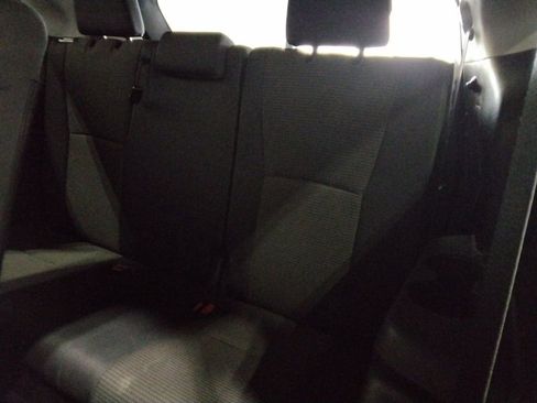 Used 2024 Toyota Highlander LE image 37