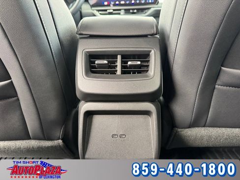 Used 2025 Chevrolet Equinox EV RS FWD image 34