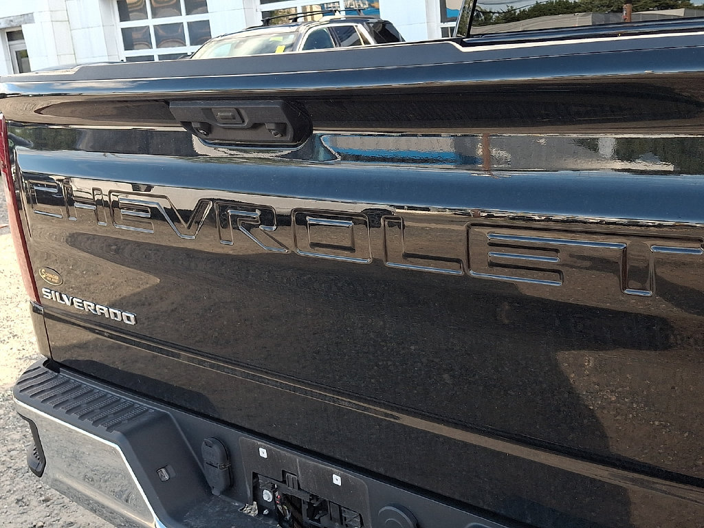 Used 2024 Chevrolet Silverado 1500 LT AWD/4WD image 28