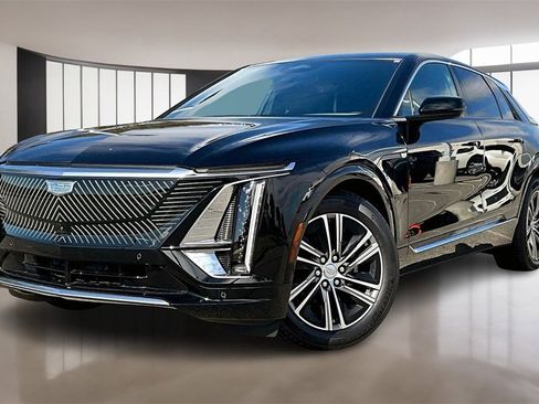 New 2025 Cadillac Lyriq Luxury image 1
