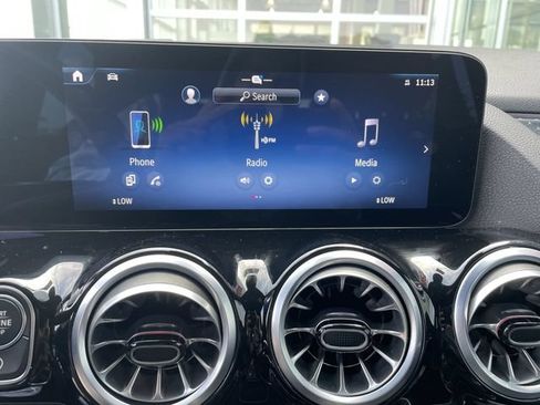 Used 2025 Mercedes-Benz GLA 250 image 22