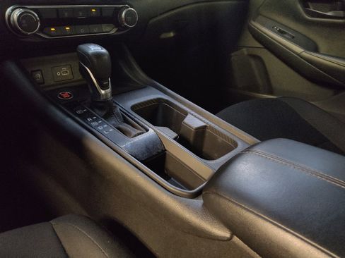 Used 2024 Nissan Sentra S FWD image 26