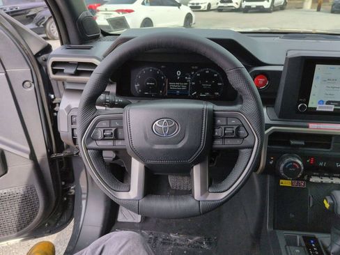 New 2026 Toyota Tacoma TRD Off-Road AWD/4WD image 10