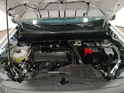 Certified 2026 Ford Maverick XL AWD/4WD image 11