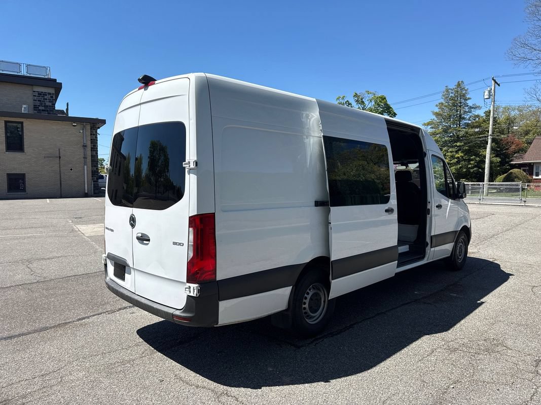 Used 2023 Mercedes-Benz Sprinter 2500 image 5