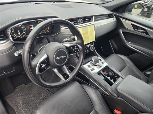 Used 2024 Jaguar F-PACE R-Dynamic S image 11