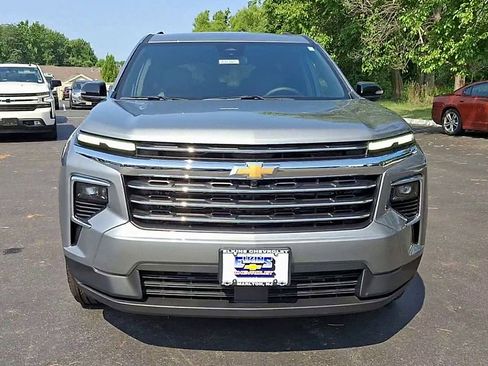 New 2025 Chevrolet Traverse LT w/ LPO, Floor Liner Package image 3