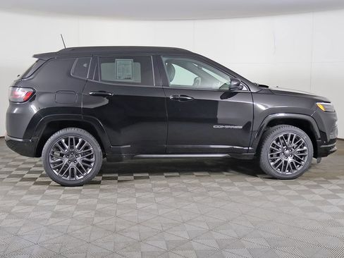 Used 2023 Jeep Compass High Altitude w/ Driver Assist Group I AWD/4WD image 19