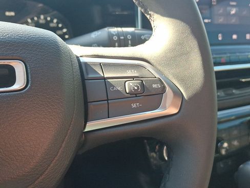 Used 2022 Jeep Compass Latitude AWD/4WD image 11