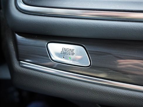 Certified 2023 Buick Enclave Essence image 31