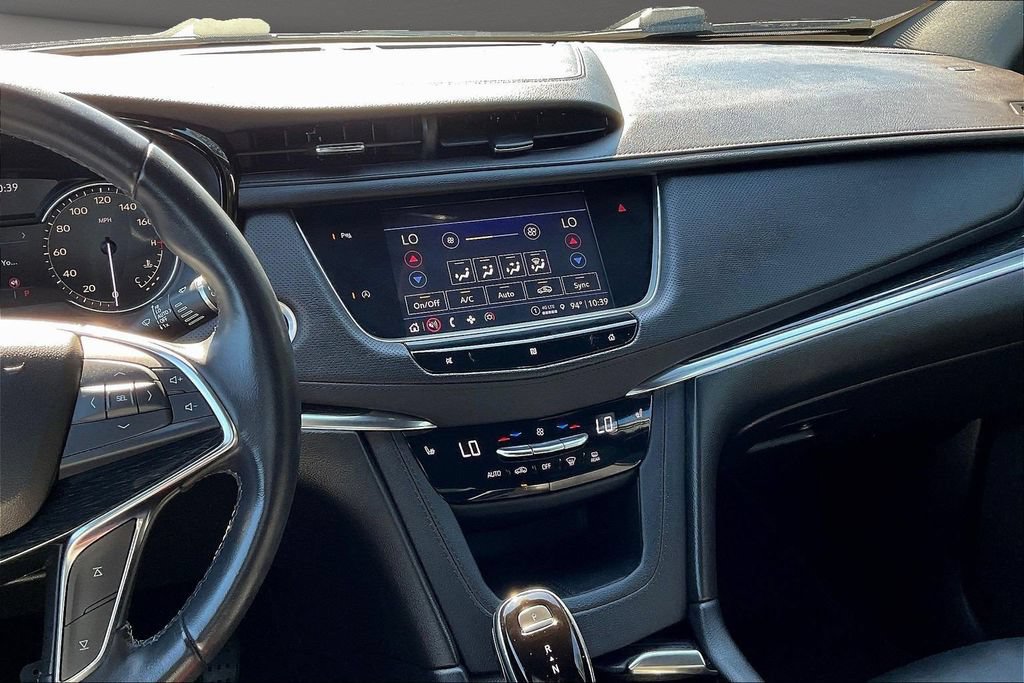 Used 2021 Cadillac XT5 Premium Luxury FWD image 12