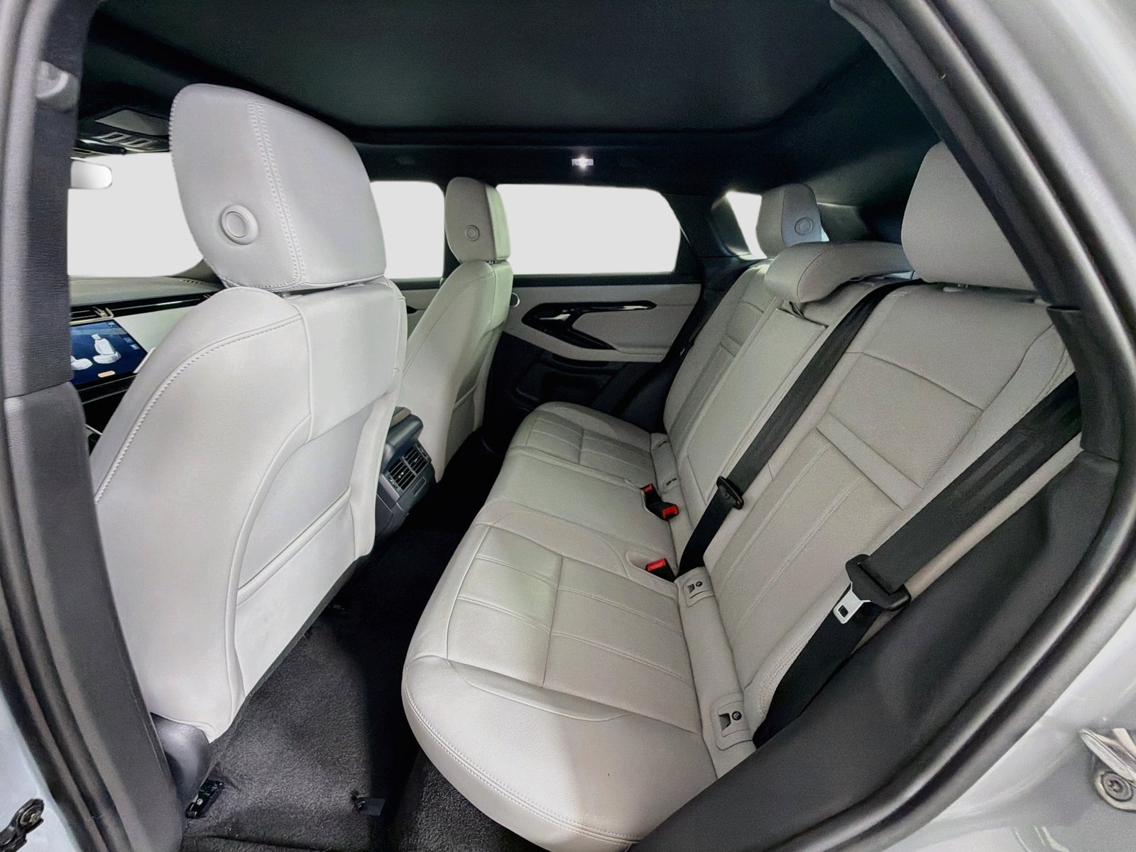 Certified 2026 Land Rover Range Rover Evoque S AWD/4WD image 26