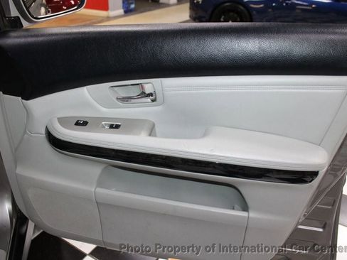 Used 2005 Lexus RX 330 AWD image 25