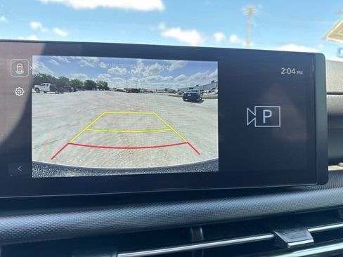 Used 2025 Hyundai Santa Cruz SEL AWD/4WD image 13