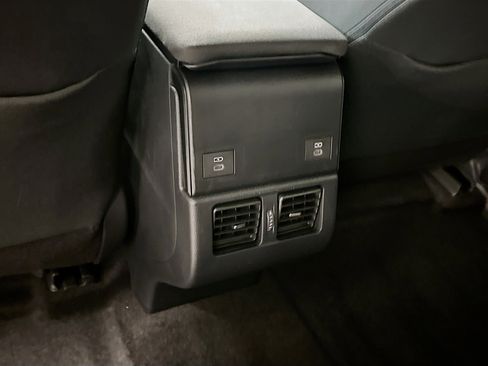 Used 2024 Subaru Solterra AWD/4WD image 28