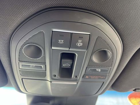 Used 2023 Genesis G70 2.0T w/ Sport Prestige Package image 35