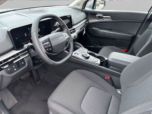 New 2026 Kia Sportage S image 9