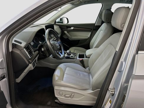 Used 2022 Audi Q5 2.0T Premium w/ Convenience Package AWD/4WD image 13