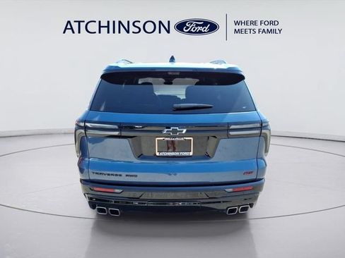Used 2025 Chevrolet Traverse RS w/ LPO, Floor Liner Package AWD/4WD image 5
