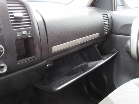 Used 2007 Chevrolet Silverado 2500 LT RWD image 39