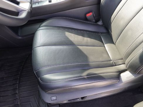 Used 2023 INFINITI QX60 Sensory w/ Cargo Package image 9