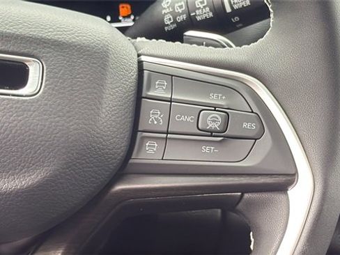 New 2026 Jeep Grand Cherokee Laredo image 14