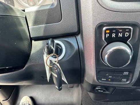 Used 2014 RAM 1500 Express AWD/4WD image 19