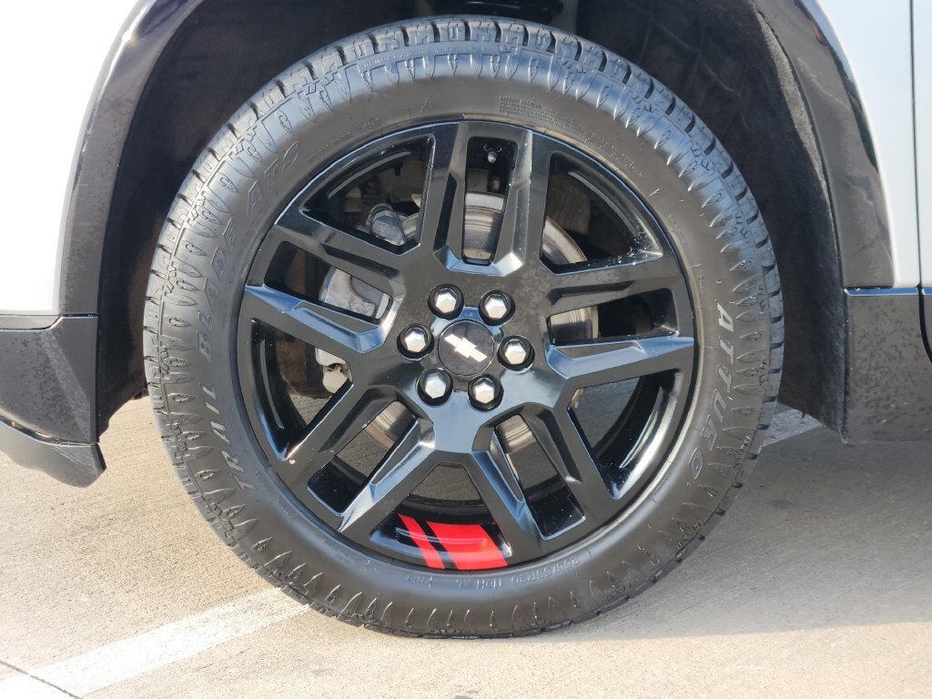 Used 2020 Chevrolet Traverse Premier w/ Redline Edition FWD image 10