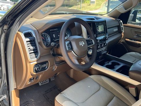 Used 2019 RAM 1500 Laramie image 22