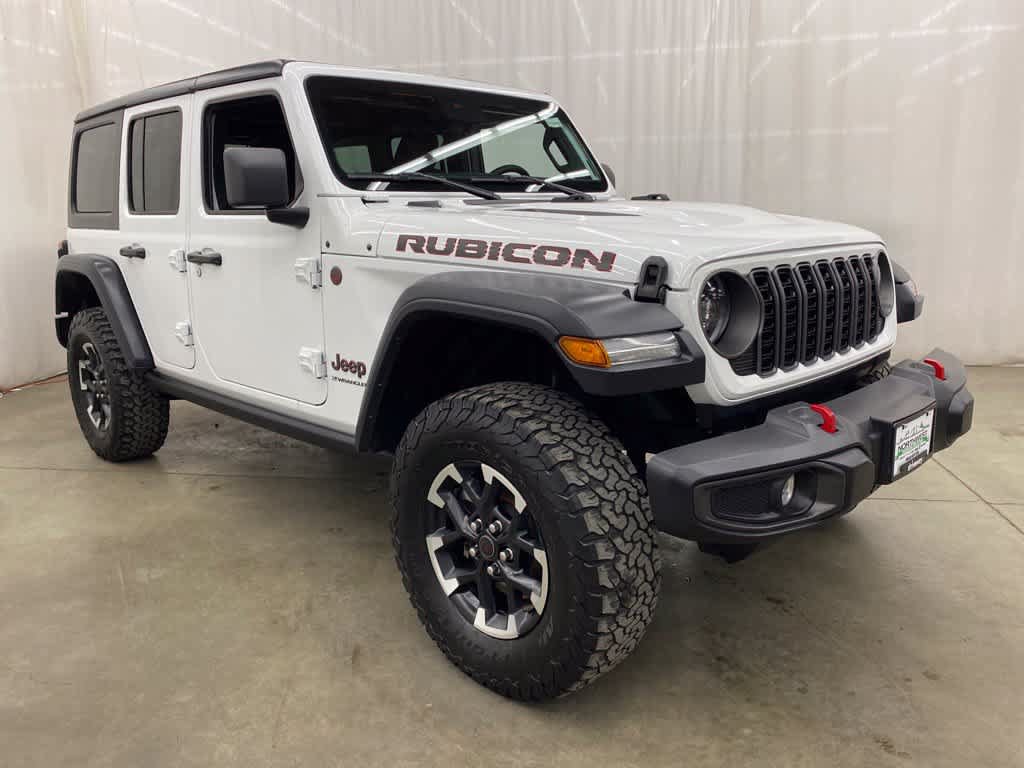 Used 2025 Jeep Wrangler Unlimited Rubicon AWD/4WD image 8