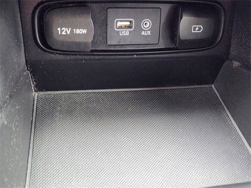 Used 2019 Hyundai Santa Fe Limited image 20