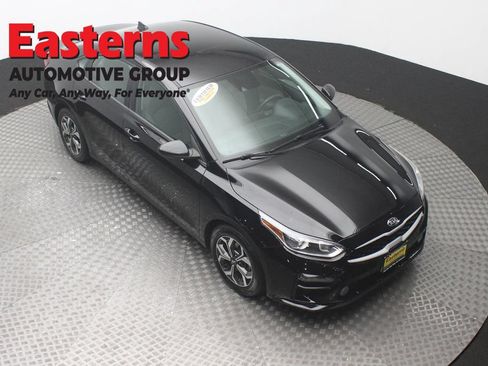 Used 2020 Kia Forte LXS FWD image 3