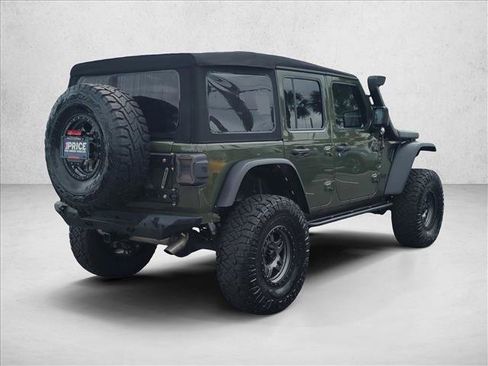 Used 2021 Jeep Wrangler Unlimited Rubicon AWD/4WD image 5