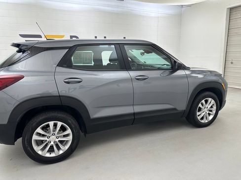 Used 2021 Chevrolet TrailBlazer LS AWD/4WD image 9