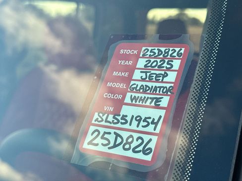 New 2025 Jeep Gladiator Sport image 26