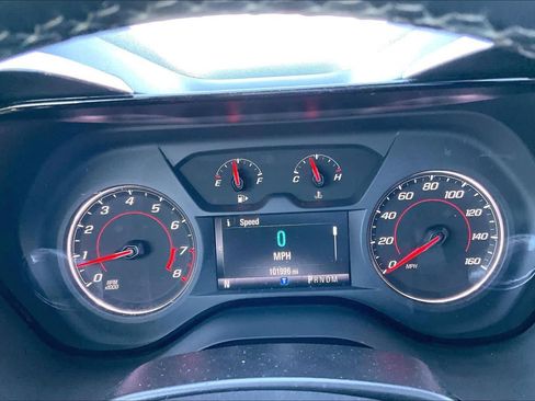 Used 2018 Chevrolet Camaro LT w/ RS Package image 16