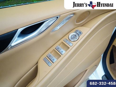 Used 2025 Genesis G80 2.5T image 16